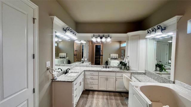 6641 Caliche Circle, Midlothian, TX 76065