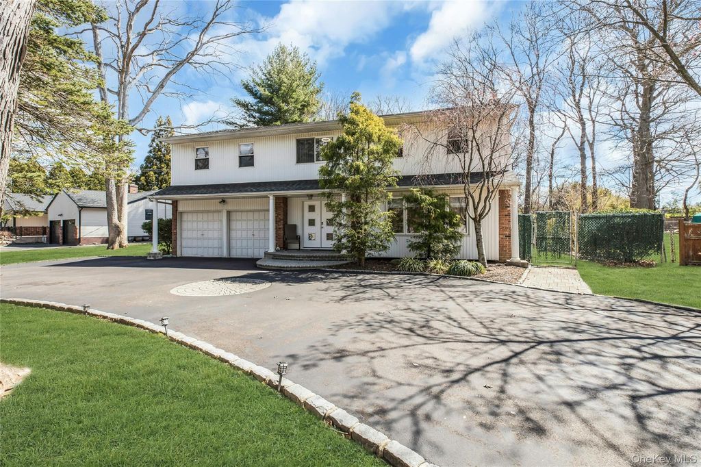 132 Washington Avenue, Plainview, NY 11803 — exterior