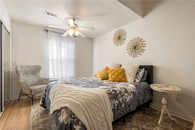 1925 S 21st Street, Rogers, AR 72758