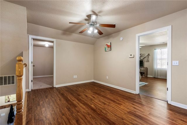 1925 S 21st Street, Rogers, AR 72758