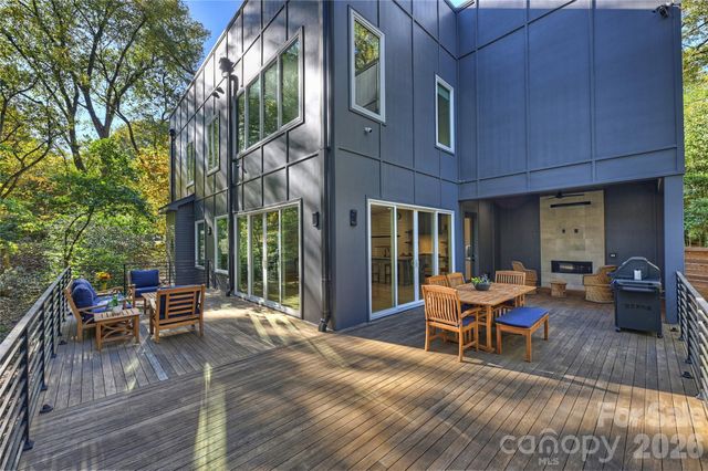 7223 Terrace Drive, Charlotte, NC 28211