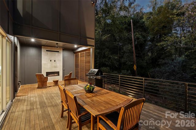 7223 Terrace Drive, Charlotte, NC 28211