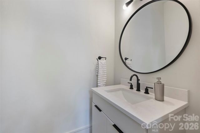 7223 Terrace Drive, Charlotte, NC 28211