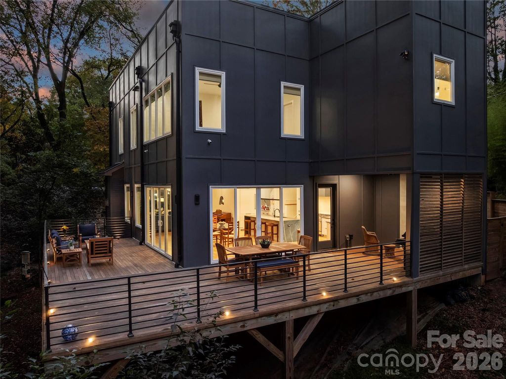 7223 Terrace Drive, Charlotte, NC 28211