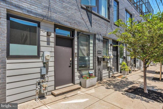 2606 TRENTON AVE, Philadelphia, PA 19125