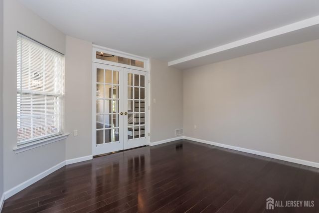 8 Pine Valley Lane, Monroe, NJ 08831