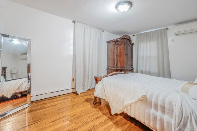 15007 85th Drive, Briarwood, NY 11432