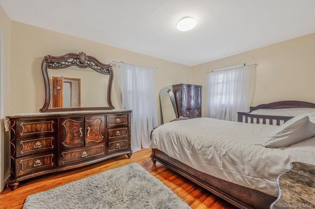 15007 85th Drive, Briarwood, NY 11432