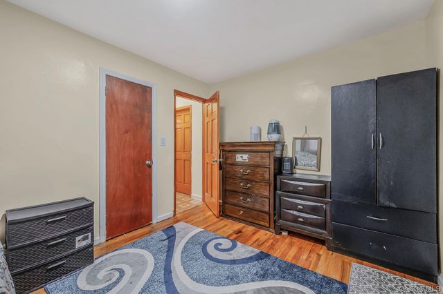 15007 85th Drive, Briarwood, NY 11432