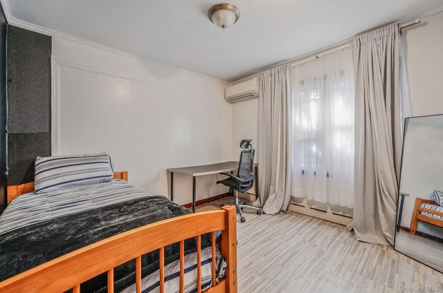 15007 85th Drive, Briarwood, NY 11432