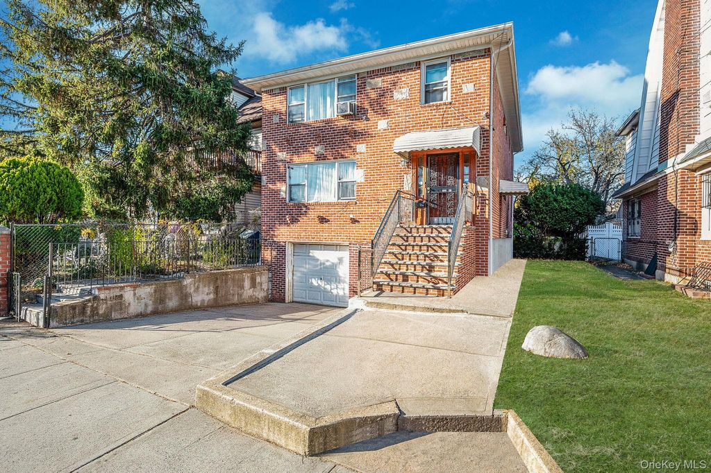 15007 85th Drive, Briarwood, NY 11432