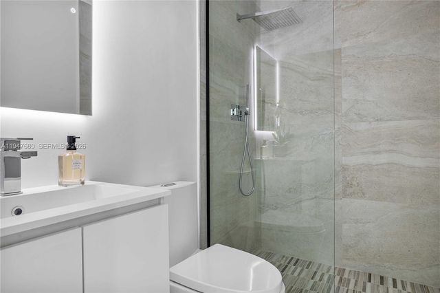 8500 SW 179th St, Palmetto Bay, FL 33157