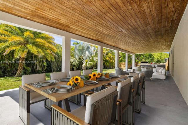 8500 SW 179th St, Palmetto Bay, FL 33157