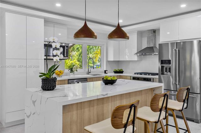 8500 SW 179th St, Palmetto Bay, FL 33157