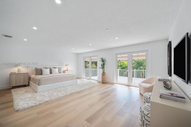 8500 SW 179th St, Palmetto Bay, FL 33157