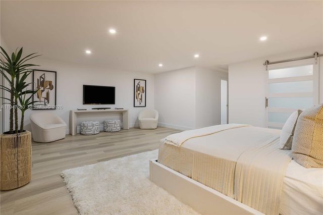 8500 SW 179th St, Palmetto Bay, FL 33157