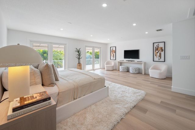 8500 SW 179th St, Palmetto Bay, FL 33157