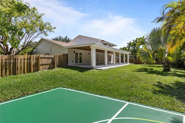 8500 SW 179th St, Palmetto Bay, FL 33157