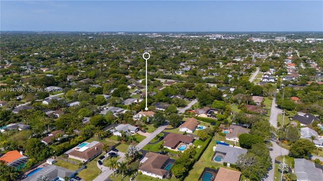 8500 SW 179th St, Palmetto Bay, FL 33157