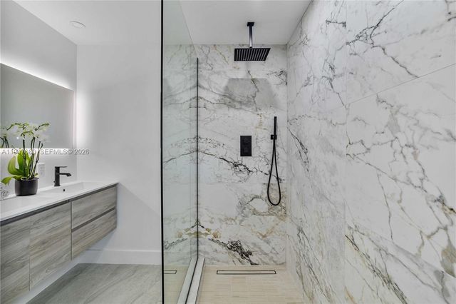 8500 SW 179th St, Palmetto Bay, FL 33157