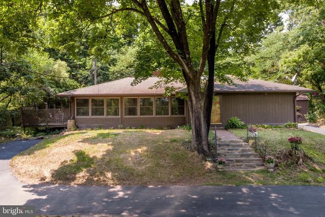6475 LOWER YORK RD, New Hope, PA 18938