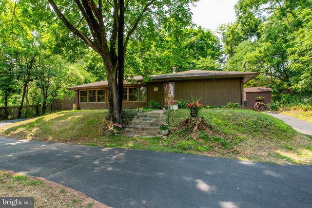 6475 LOWER YORK RD, New Hope, PA 18938