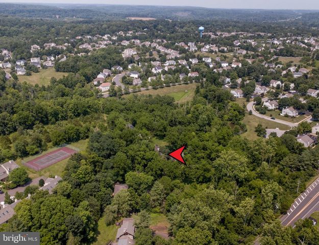 6475 LOWER YORK RD, New Hope, PA 18938