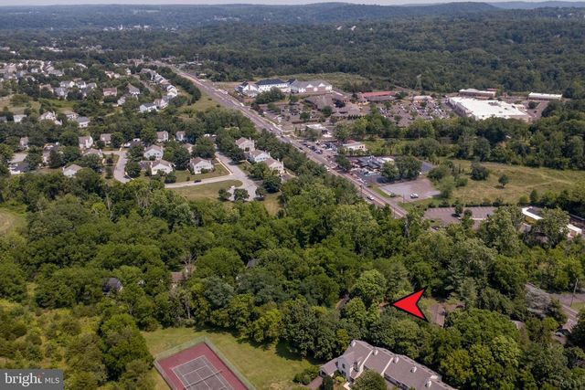 6475 LOWER YORK RD, New Hope, PA 18938