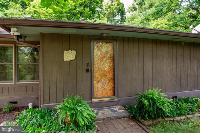 6475 LOWER YORK RD, New Hope, PA 18938