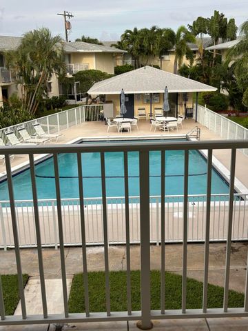 510 Prosperity Farms Road 8b, North Palm Beach, FL 33408