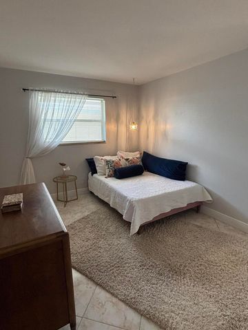 510 Prosperity Farms Road 8b, North Palm Beach, FL 33408