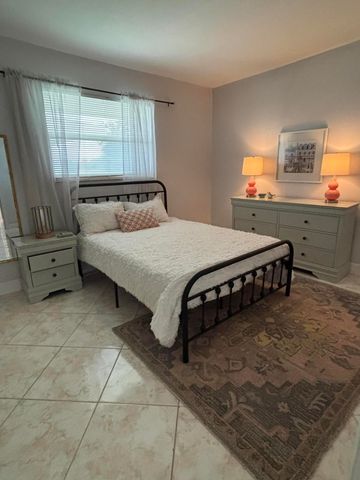 510 Prosperity Farms Road 8b, North Palm Beach, FL 33408