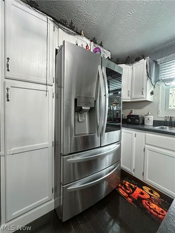 731 Oregon Avenue, Mcdonald, OH 44437