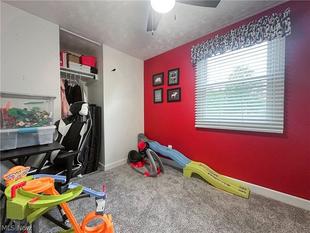 731 Oregon Avenue, Mcdonald, OH 44437