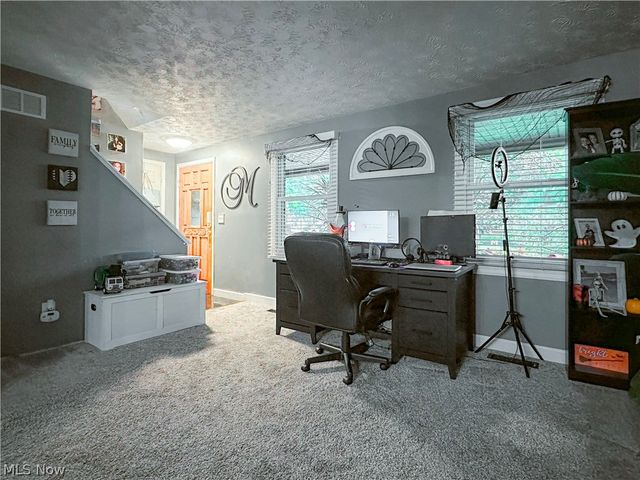 731 Oregon Avenue, Mcdonald, OH 44437