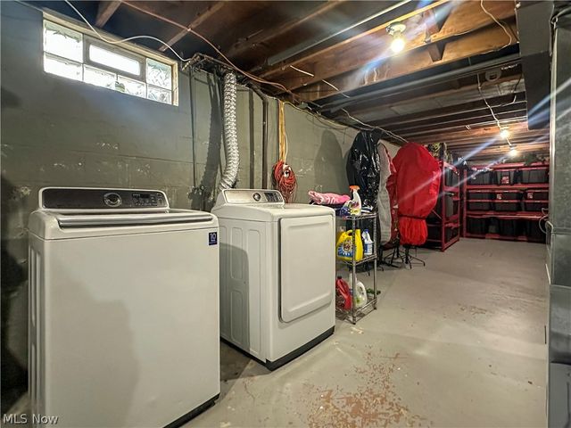 731 Oregon Avenue, Mcdonald, OH 44437
