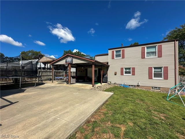 731 Oregon Avenue, Mcdonald, OH 44437