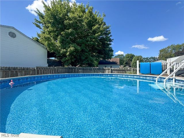 731 Oregon Avenue, Mcdonald, OH 44437