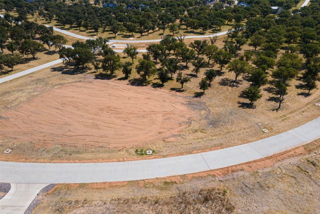 2312 E Landings S, Granbury, TX 76049