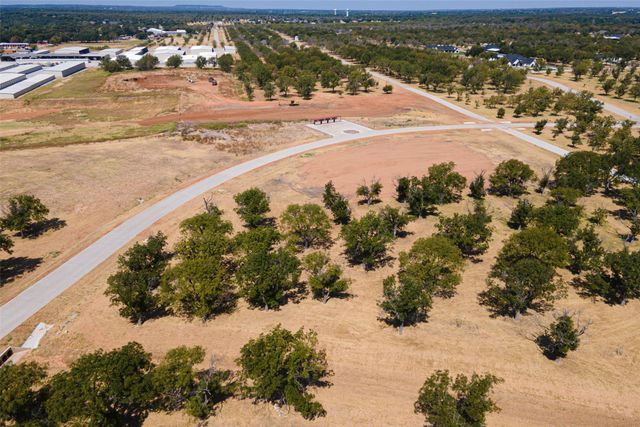 2312 E Landings S, Granbury, TX 76049