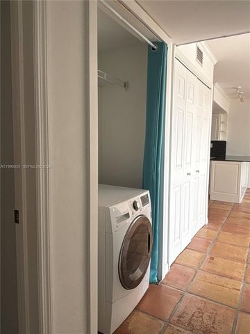 555 Crandon Blvd 43, Key Biscayne, FL 33149