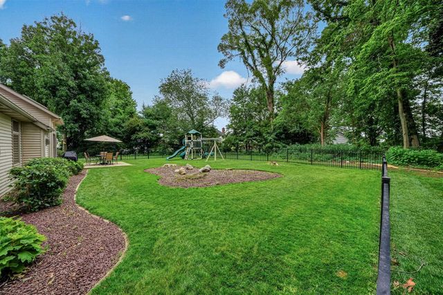 20260 Fieldstone Crossing Drive, Goshen, IN 46528