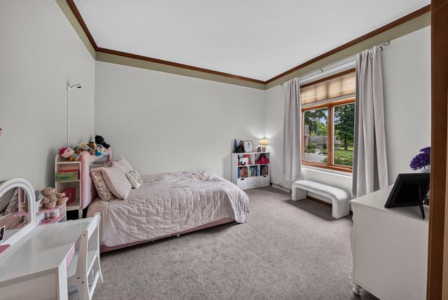 20260 Fieldstone Crossing Drive, Goshen, IN 46528