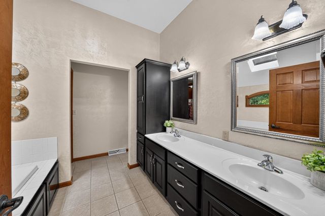 20260 Fieldstone Crossing Drive, Goshen, IN 46528