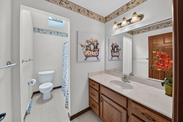 20260 Fieldstone Crossing Drive, Goshen, IN 46528