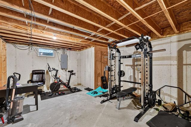 20260 Fieldstone Crossing Drive, Goshen, IN 46528