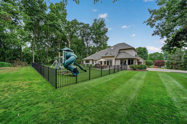 20260 Fieldstone Crossing Drive, Goshen, IN 46528