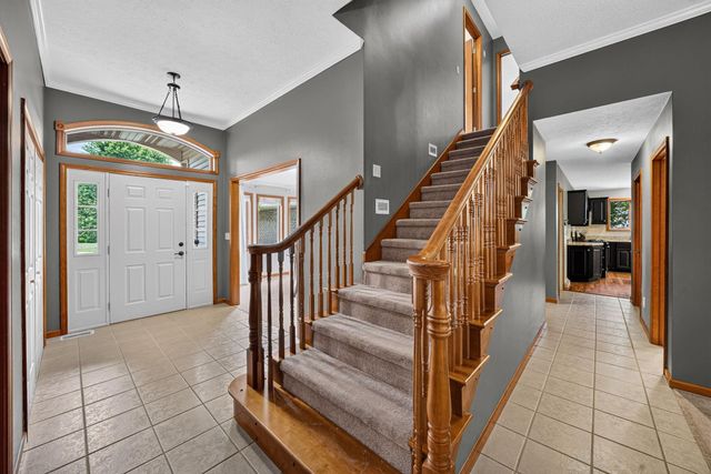 20260 Fieldstone Crossing Drive, Goshen, IN 46528