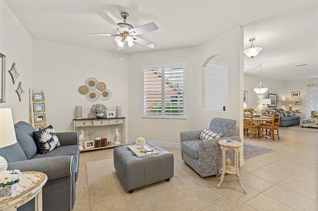 6345 Oxford Circle 101A, Vero Beach, FL 32966