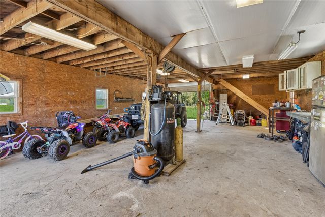 2986 Vz County Road 3208, Wills Point, TX 75169